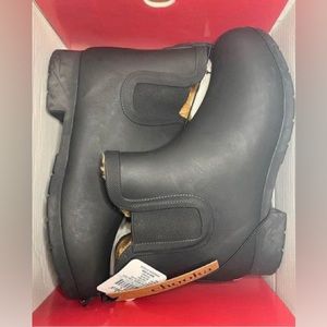 NIB/NWT 
Brand: Chooka Rain Boots - Black 
size: 9
$50